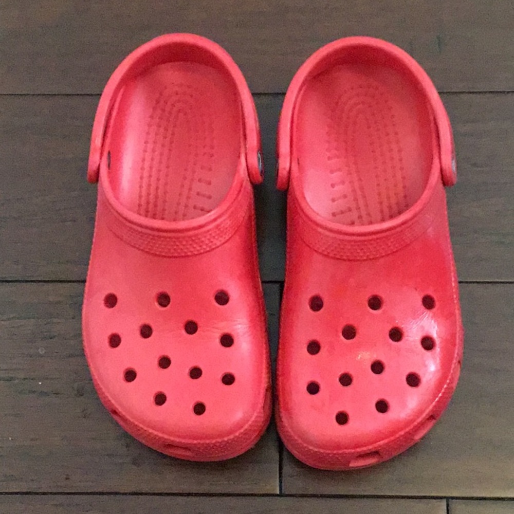 Red crocs